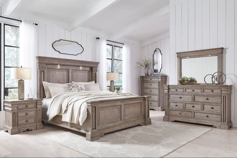 B916 5pc Bedroom Set, Queen & King