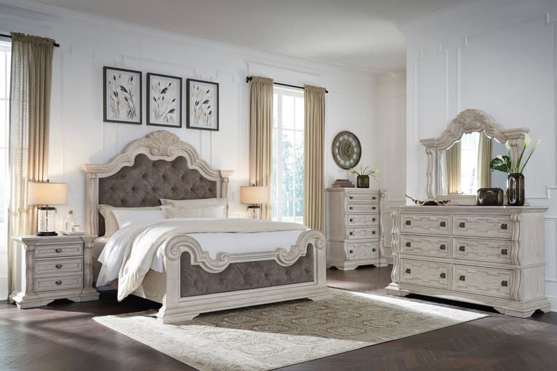 B948 - 5pc Bedroom Set - Queen, King