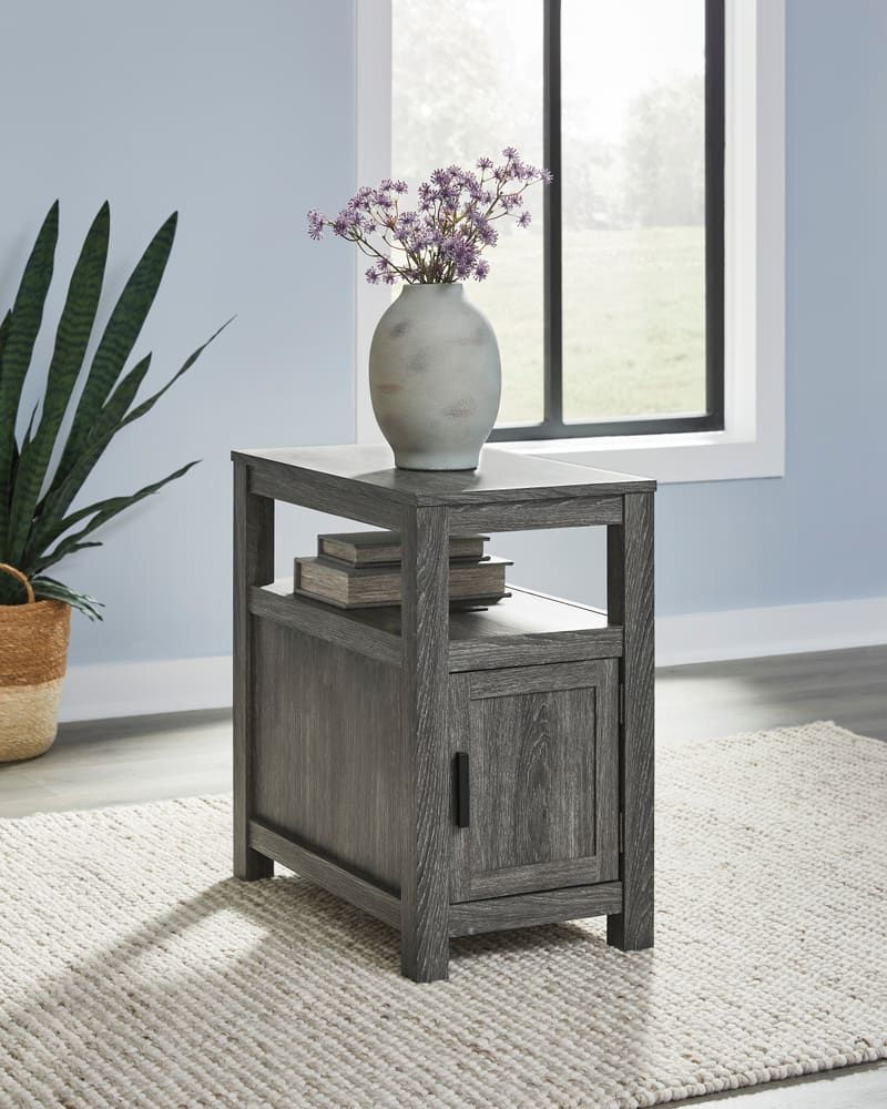 T190-317 - End Table