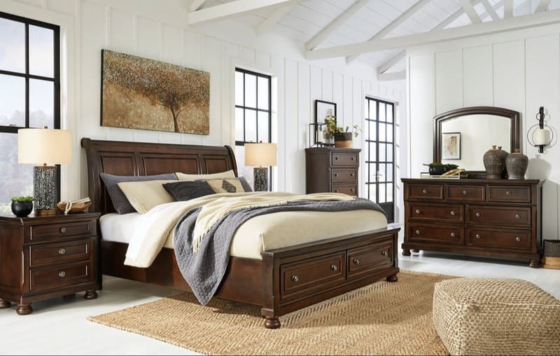 B697 - 5pc Bedroom Set - Queen, King