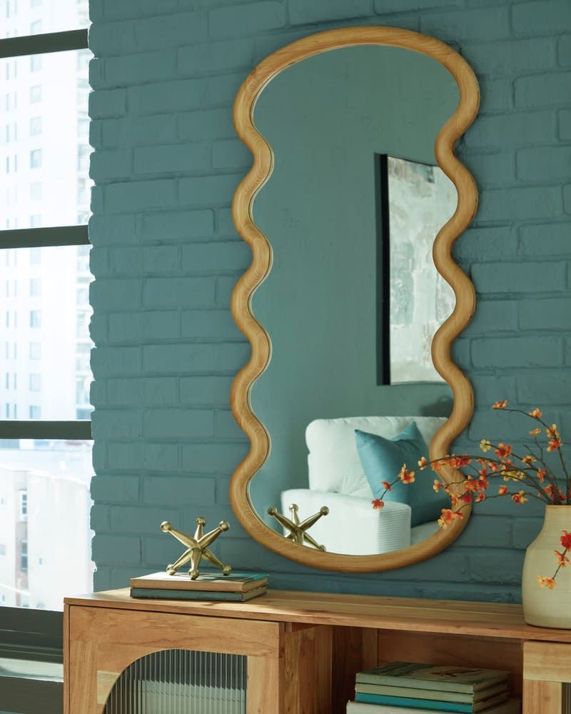 A8010412 - Accent Mirror